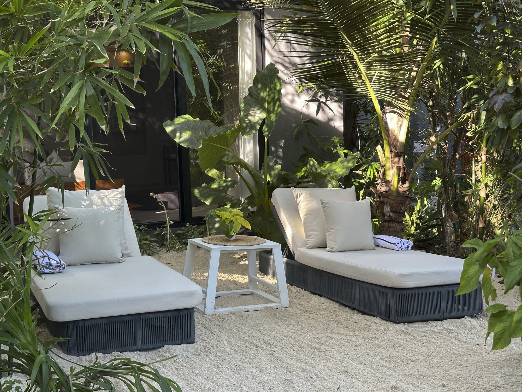 Private villas set among the gardens of Michamvi